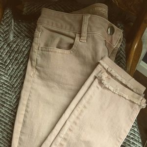 Blush Cropped Jeans with Fray Detail (Size 4)